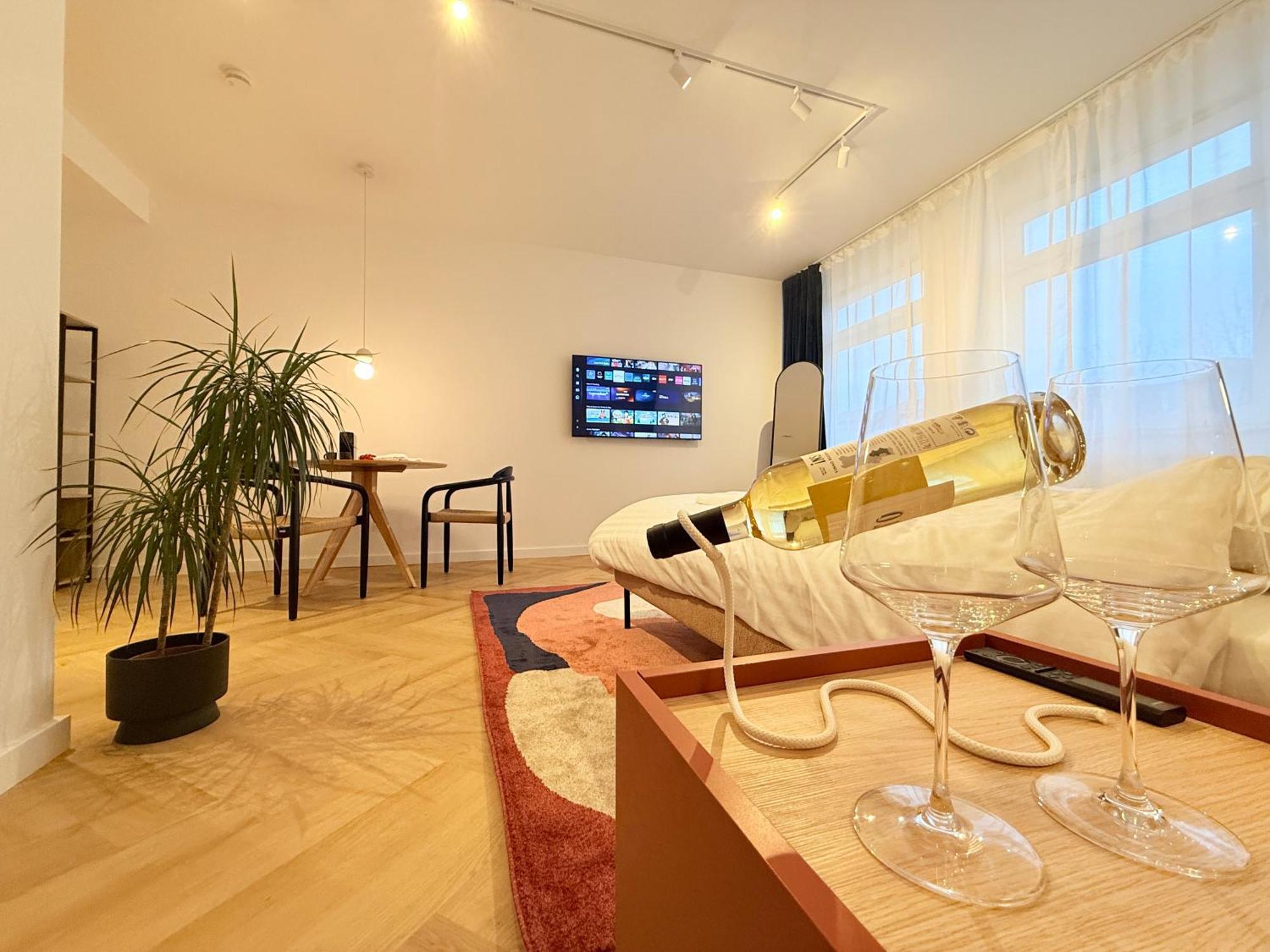 Stayzz By Homyzz - Modern Studios Alsterdorf -Winterhude- Stadtpark Hamburg Exterior photo