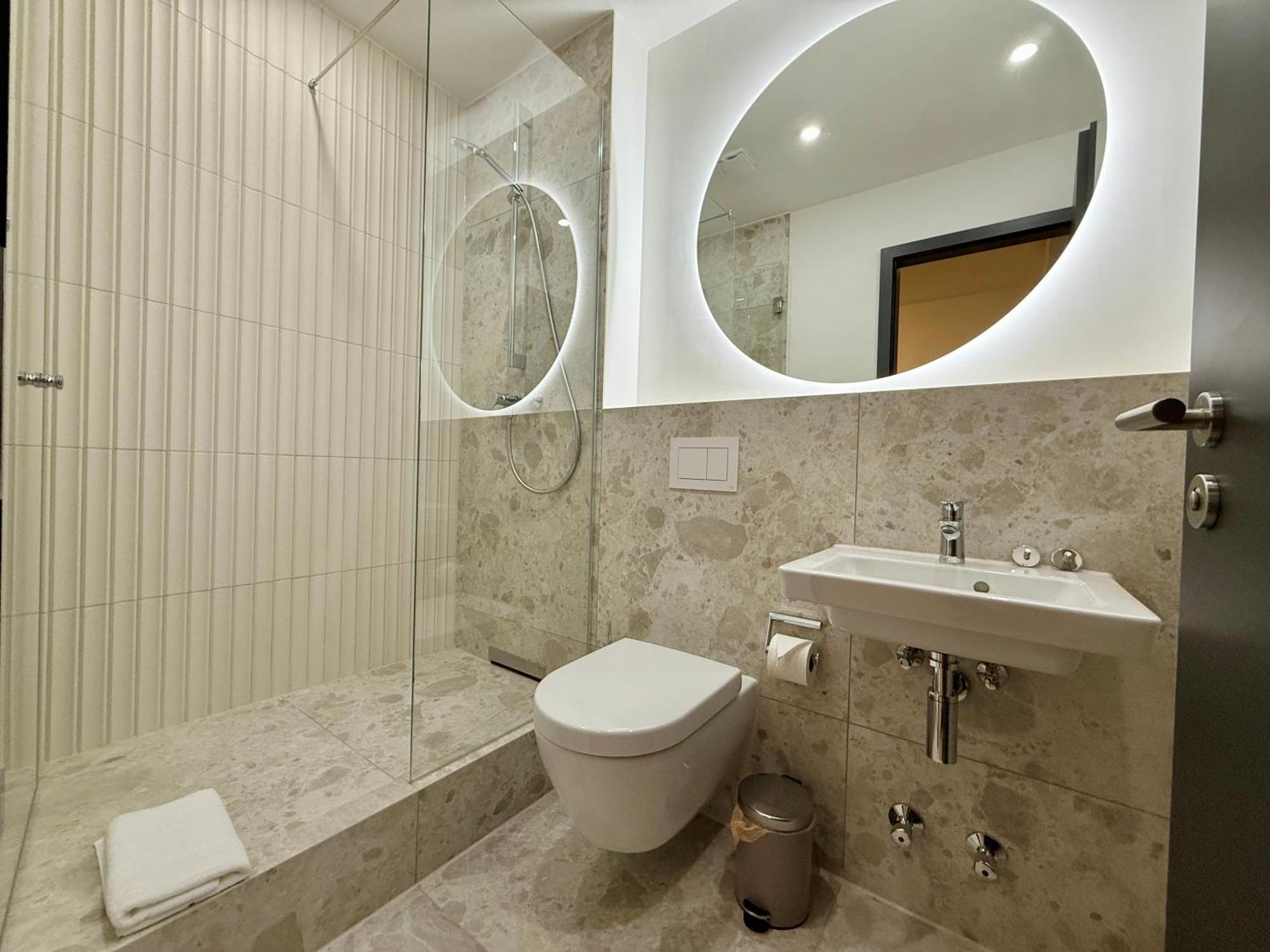 Stayzz By Homyzz - Modern Studios Alsterdorf -Winterhude- Stadtpark Hamburg Exterior photo